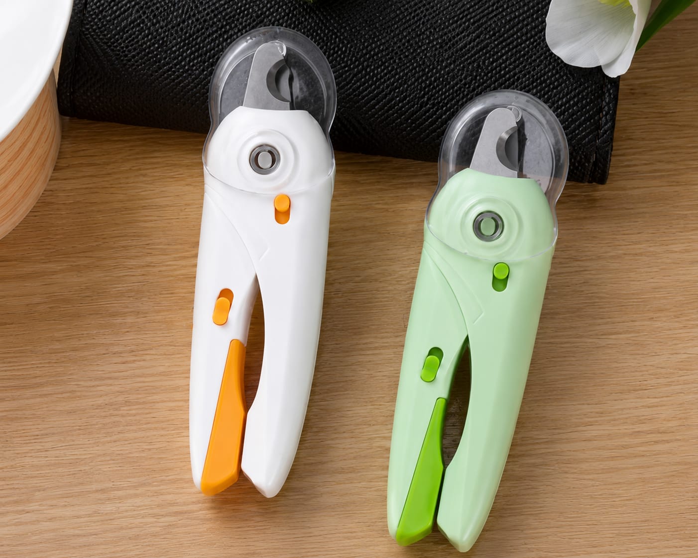 Safety Guard Pet Nail Clipper – Stress-Free Grooming at Home